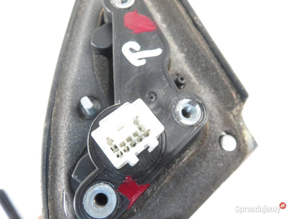 LUSTERKO PRAWE MITSUBISHI OUTLANDER I G44