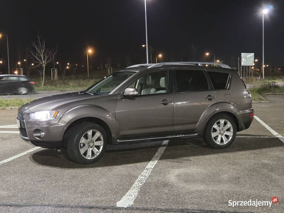 Mitsubishi Outlander 20 DiD 2010r pełne Warszawa