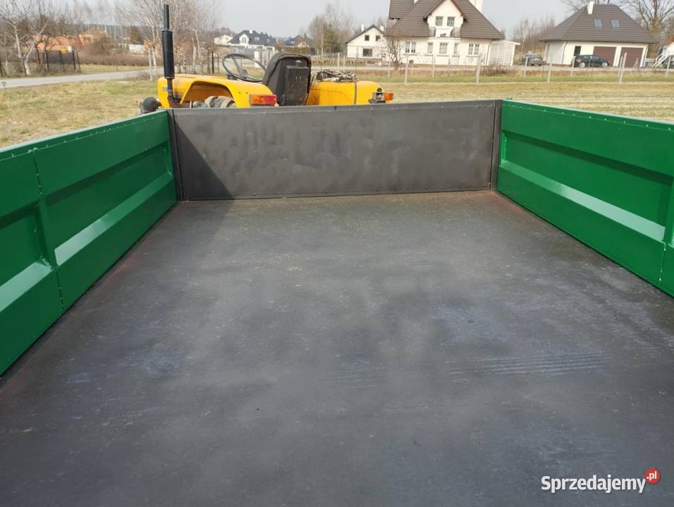 Przyczepa jednoosiowa z kiprem Przyczepy rolnicze