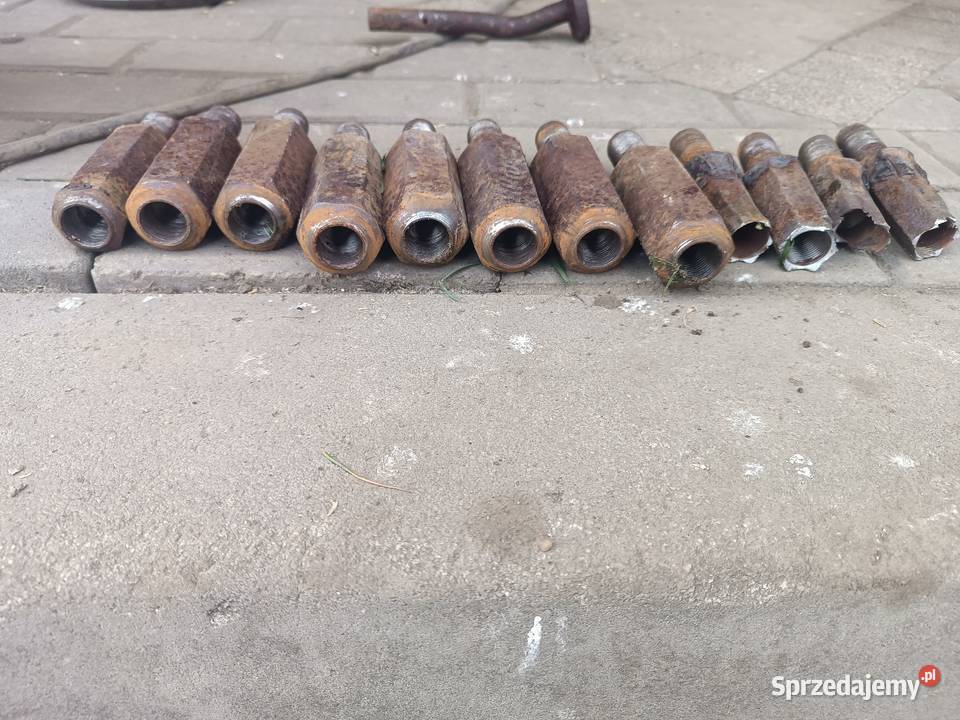 Śruby kół tylnych na bliźniaki tył Mtz 82 Koła i wagi