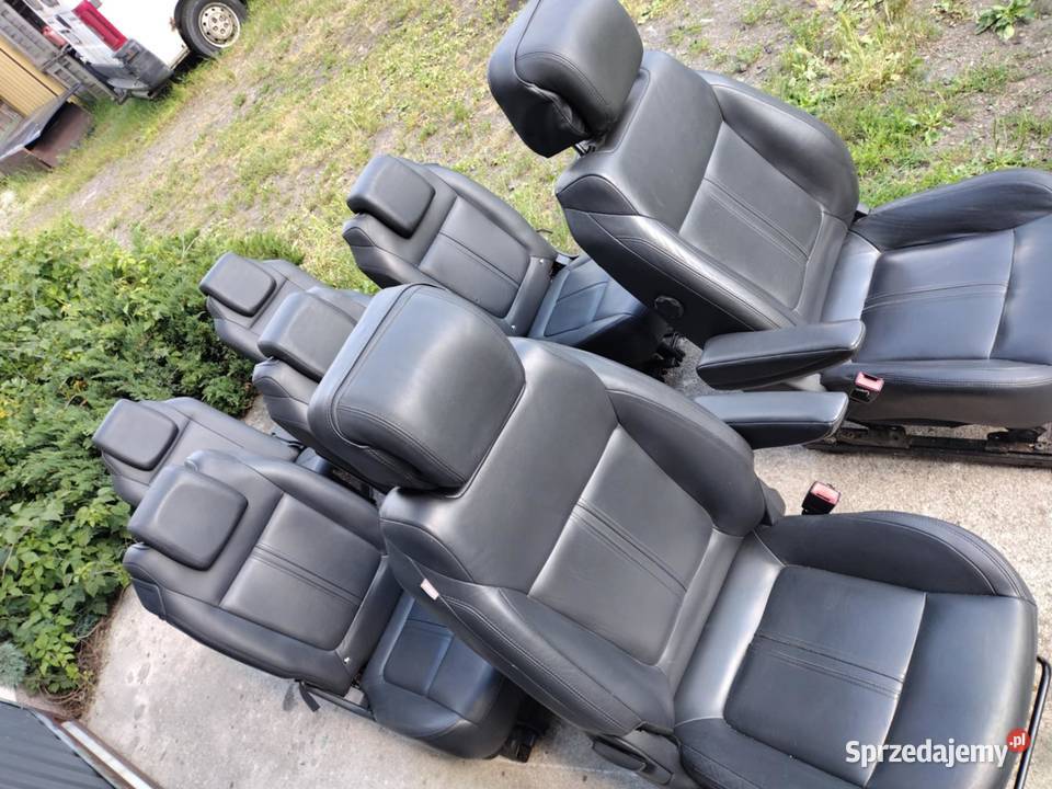 Fotel Skórzany wnętrze 7 osobowy Peugeot 5008 Rok produkcji 2010 Nowa Sól