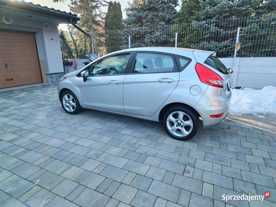 Ford Fiesta 125 z NiemiecKlimaSuper Stan elektryczne szyby łódzkie