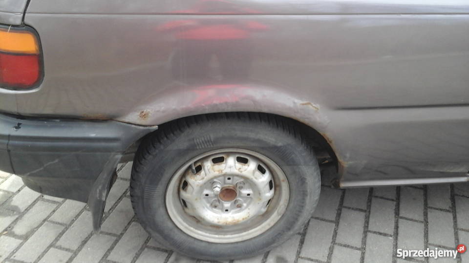 toyota corolla e90 kupiony w Polsce Węgrów