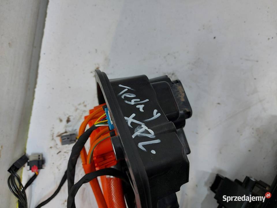 TESLA MODEL Y 2023r Przewód ładowania sterownik