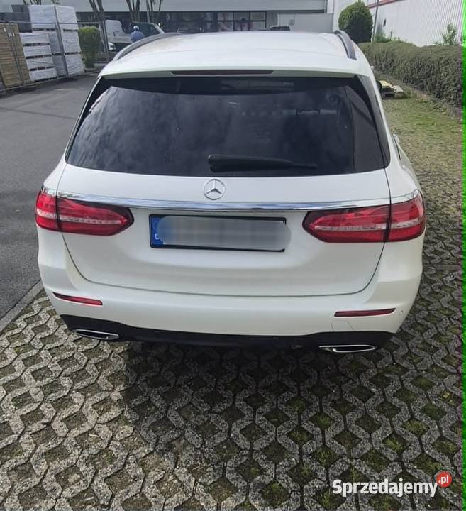 MercedesBenz e400d 4MATIC AMG Linie