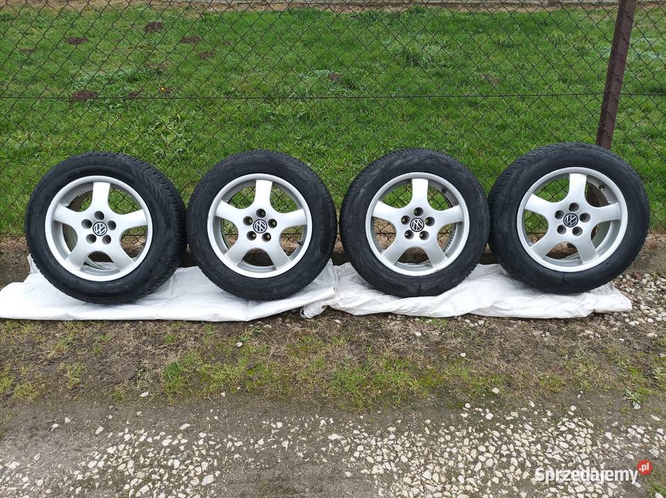 Felgi Aluminiowe z oponami letnimi R15 5x100 Zaczernie sprzedam