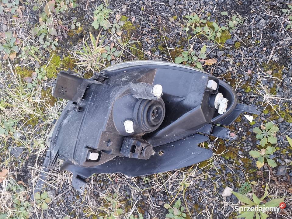 Lampa lewy przód citroen picasso Lampy przednie