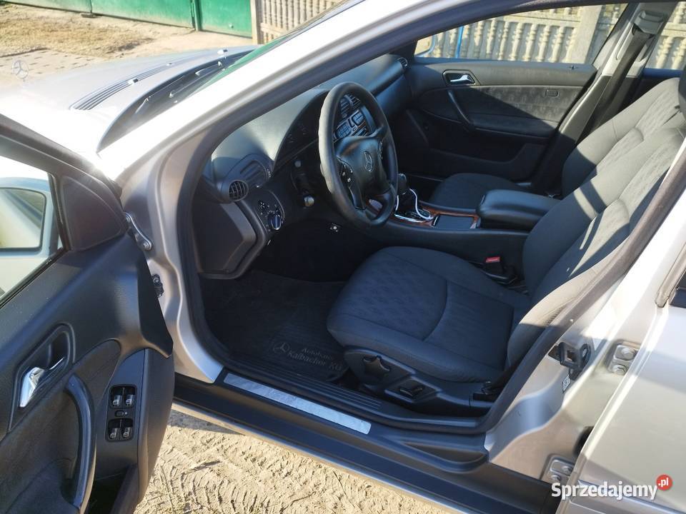 ładny Mercedes c klasa w203 20 benzyna gaz 2002 Jarocin sprzedam