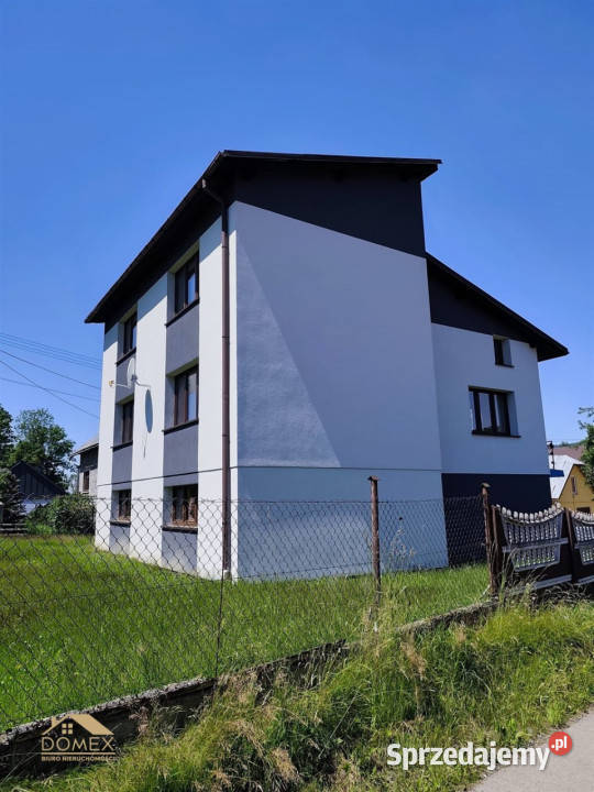 sprzedaży domu wolnostojącego Kocoń 220m2