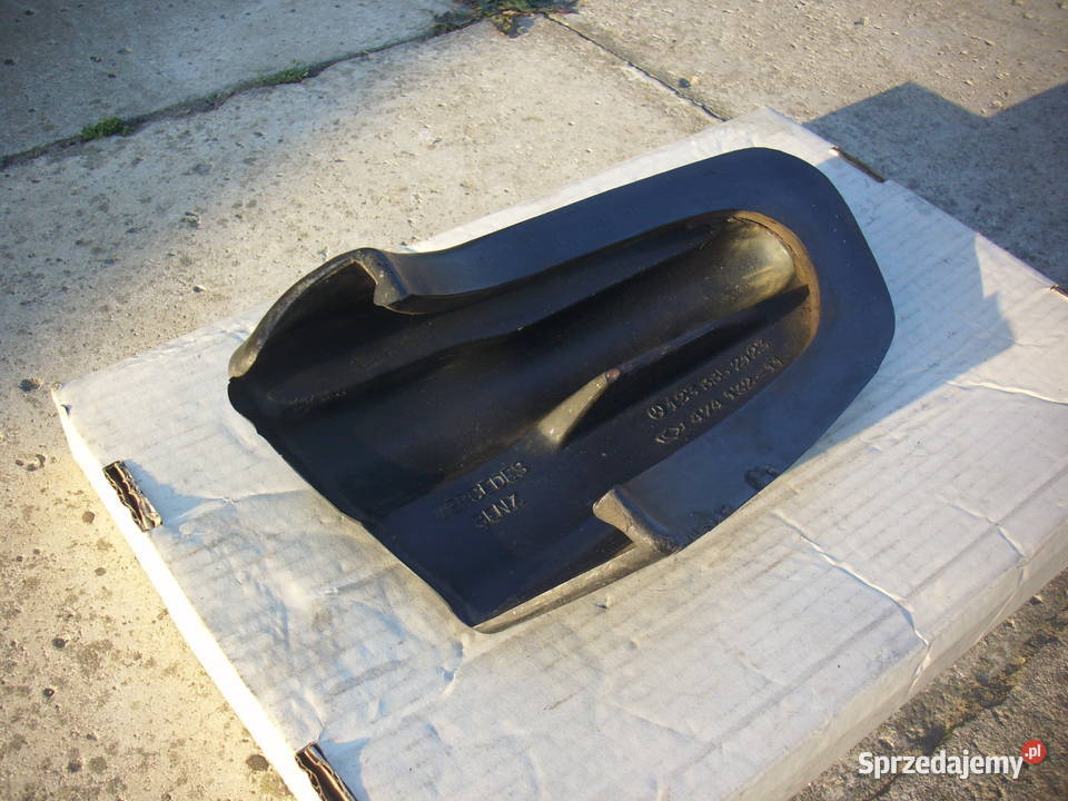 Narożnik zderzaka tył MERCEDES W123 nakładka Karoseria