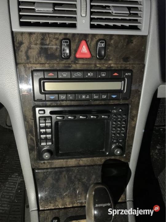 Mercedes E W210 Nawigacja Command Monitor Dekory Gdańsk