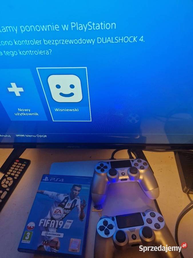 Konsola 4 dwa pady 500GB Pozostałe Wielkie Rychnowo