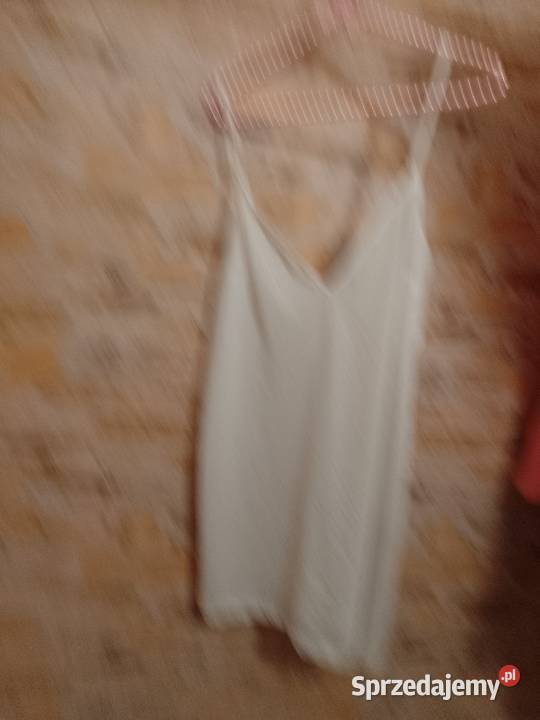 42XL ASOS DesignBiała halka pod sukienkę z Kraków