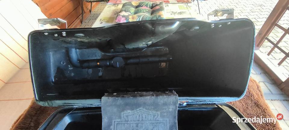 Prawy kufer Road King Street Glide Electra Kufry