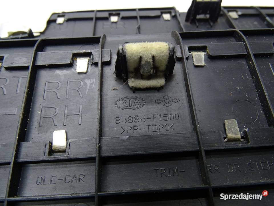 LISTWA PROGOWA PROGU LEWA LEWY TYŁ 85878F1500 sprzedam