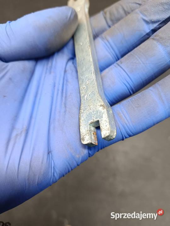 Klucz do szprych oryginał narzędziówka części Gołaczewy sprzedam