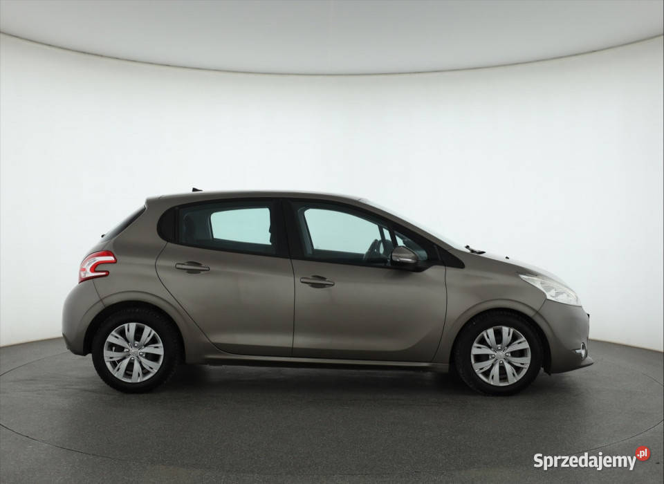 Peugeot 208 14 VTi Piaseczno