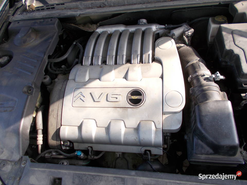 citroen C5 30 V6 XFX 02r części z tego auta osobowe sprzedam