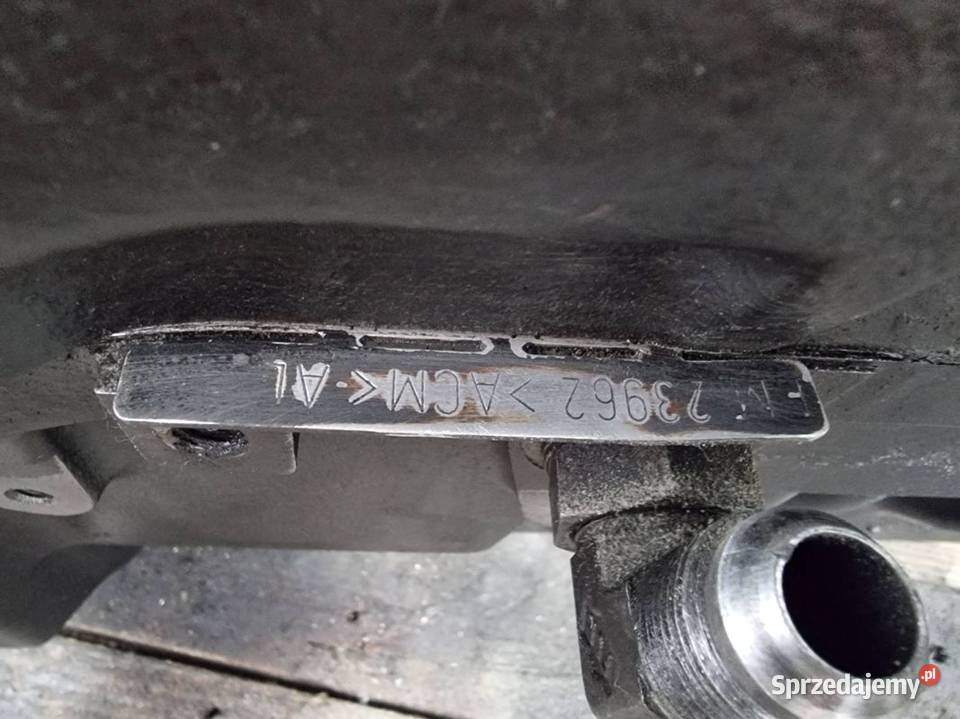 SILNIK SŁUPEK STEYR 6230 CVT T7 T8 Lipno