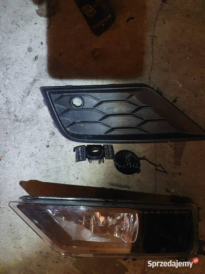 Halogen prawy kratka zaślepka zderzaka lewa VW lubelskie Cyców