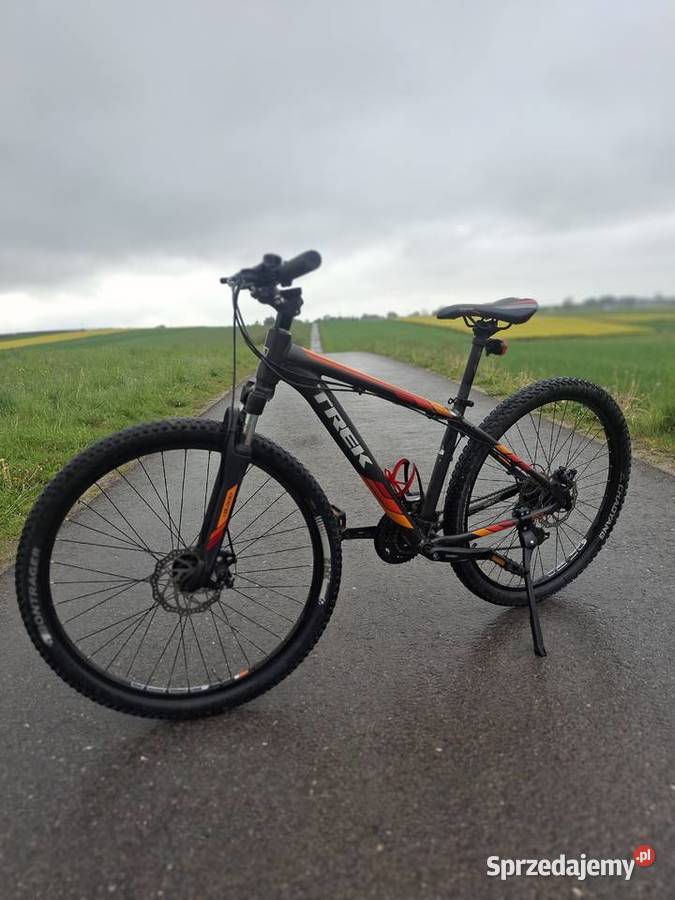 Trek Marlin 5 Solidny MTB na kołach 275