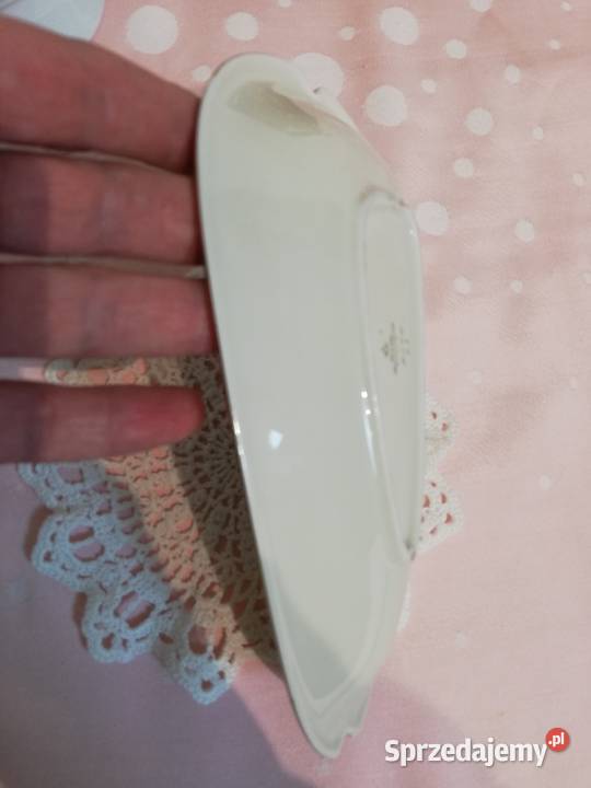 Paterka ze sceną sygnowana porcelana ecru Gorlice