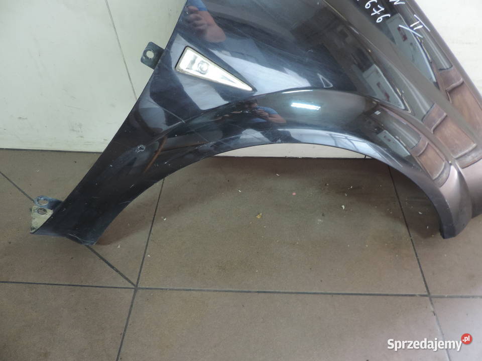 RENAULT MEGANE 2 II FL BŁOTNIK PRAWY PRZEDNI