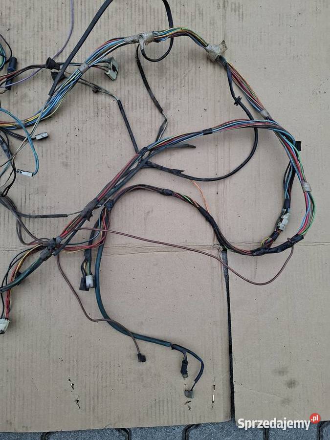 Instalacja elektryczna Fiat 126p Maluch Pozostałe Części samochodowe opolskie Strzelce Opolskie