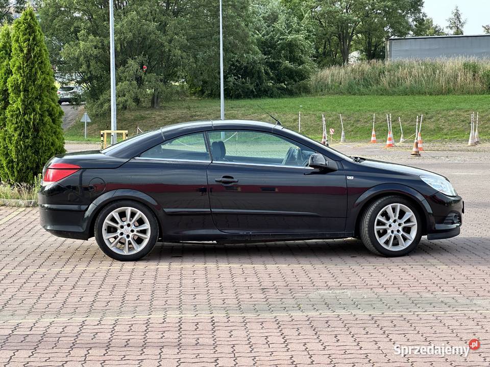OPEL ASTRA TWINTOP kabriolet 16 2010 gniazdo AUX Tarnów sprzedam