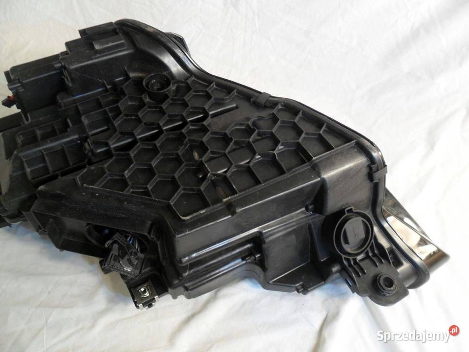 Reflektor Przód strona lewa Audi Q4 etron osobowe Nowy Tomyśl