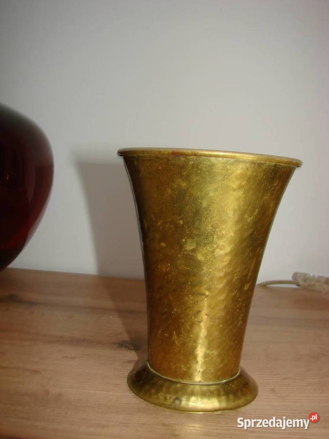 mosiężny młotkowany puchar Pozostałe pomorskie