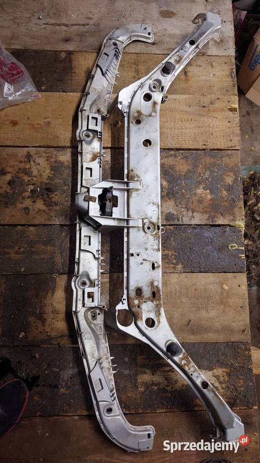 Zderzak Ford Focus MK1 osobowe Stary Radzic