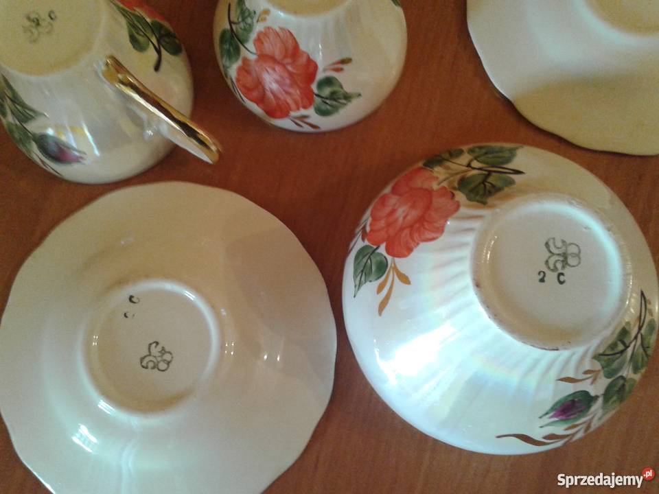 Porcelanowy kolekcjonerski do kawy herbaty sygno Wrocław