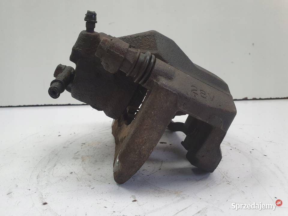 Toyota Camry VI PRAWY PRZEDNI ZACISK HAMULCOWY Rudka