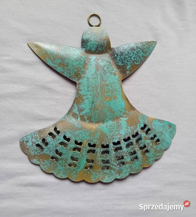 Metalowa zawieszka w formie aniołka pokryta Koźminek