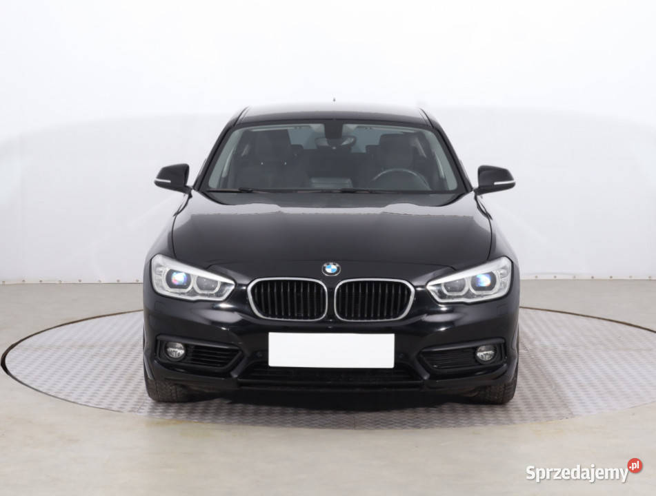 BMW 1 118i isofix