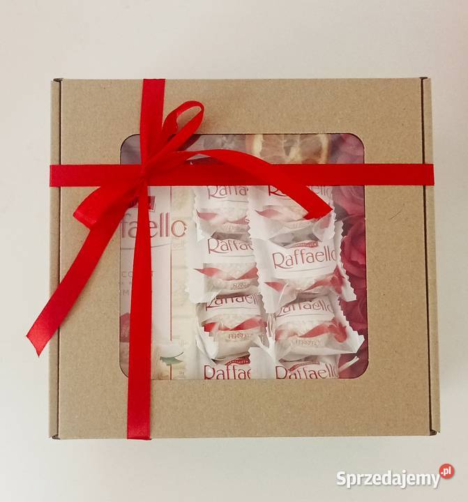 Świąteczny box prezentowy Rafaello z różami Czekolady i czekoladki mazowieckie Warszawa