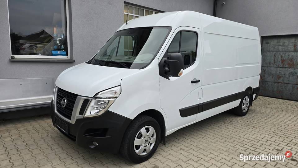 Nissan NV400