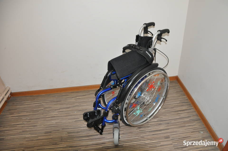 4 Wózek inwalidzki dziecięcy specjalny SOPUR