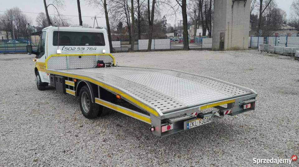 Ford transit autolaweta pomoc drogowa najazd centralny zamek Rawa Mazowiecka