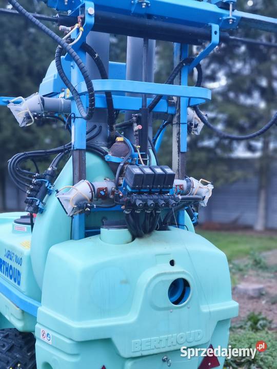 Opryskiwacz sadowniczy dwurzędowy trzyrzędowy Rawa Mazowiecka