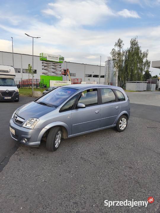 Opel Meriva 16 90 przebieg nieuszkodzony