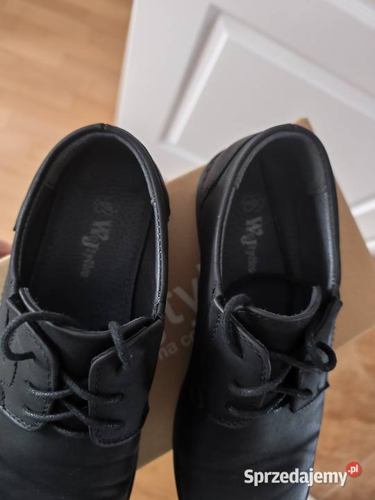 Alba komunijnaspodnie buty