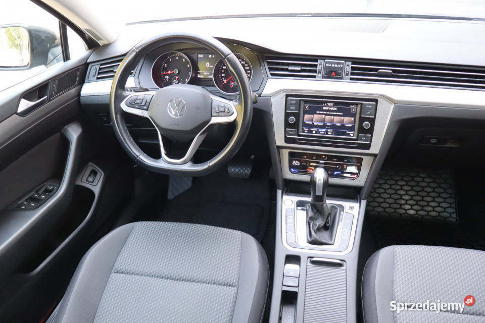 VW Passat 15 TSI asystent pasa ruchu Volkswagen Zabrze