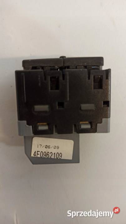 WŁĄCZNIK ALARMU A3 A5 4F0962109 osobowe