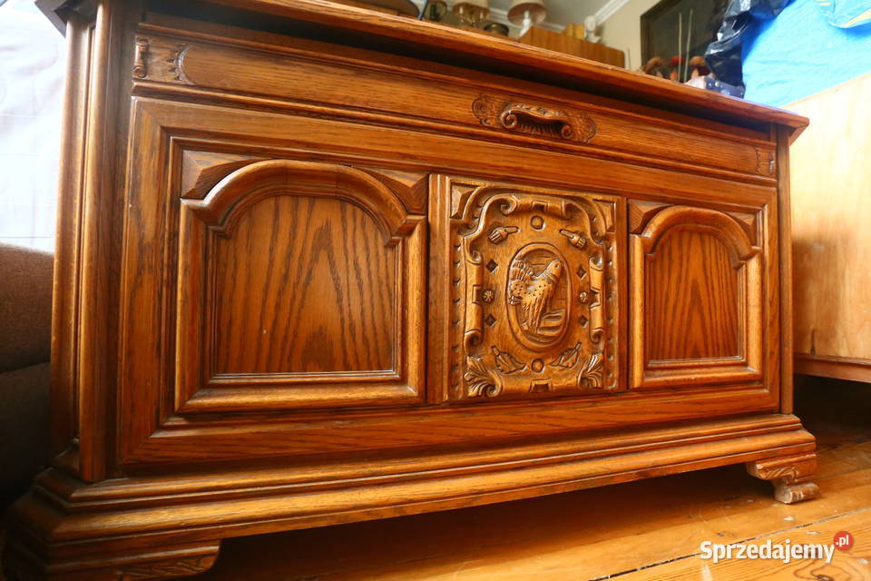 Duża drewniana rzeźbiona komoda skrzynia Gdańsk
