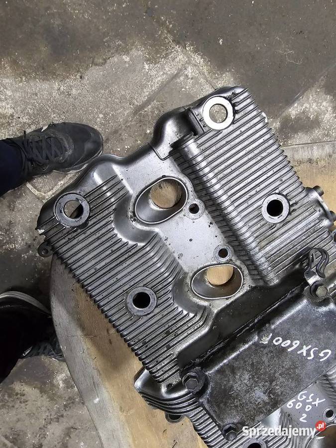 Suzuki GSX 600 f katana pokrywa zaworów zaworowa Jelenia Góra sprzedam