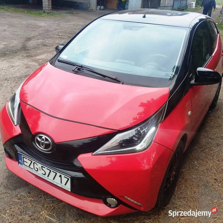 Głowica SilnikaToyotaAygoPrzebieg19 552 400 Rok produkcji 2017 Aleksandrów Łódzki sprzedam