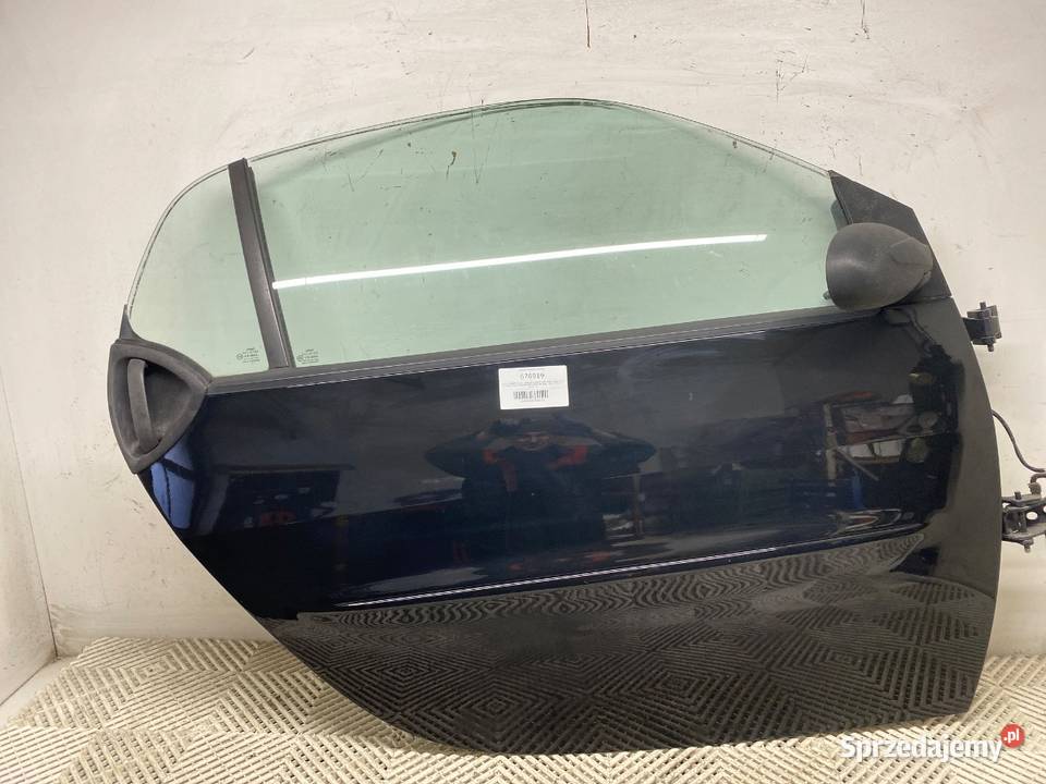 DRZWI LEWY PRZÓD SMART FORTWO Hatchback 0407