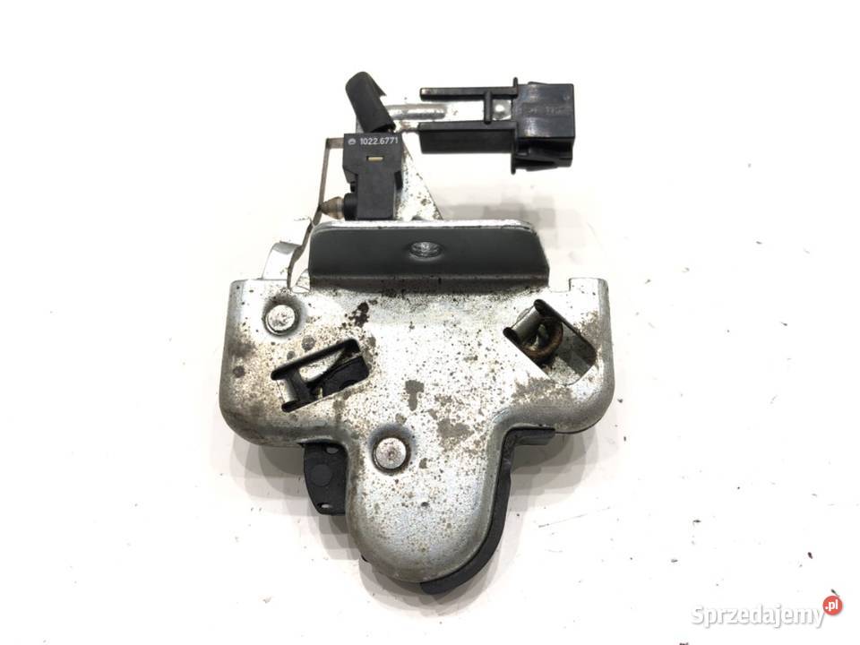 ZAMEK KLAPY TYŁ SAAB 95 SedanLimuzyna 9709